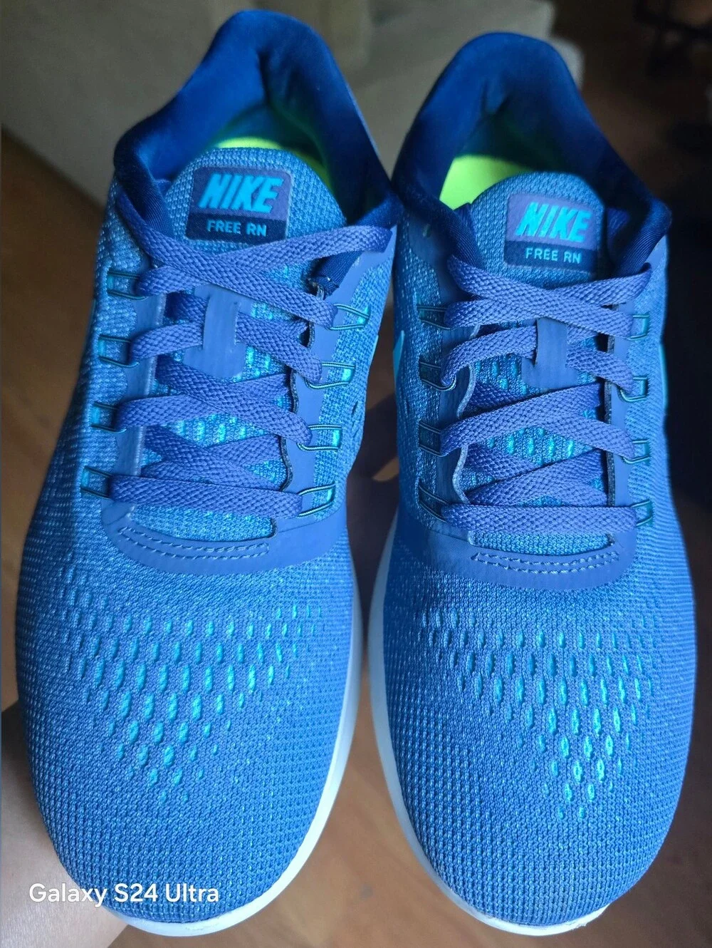 Sz 8 Women's NIKE FREE RN Blue Running Training Shoes